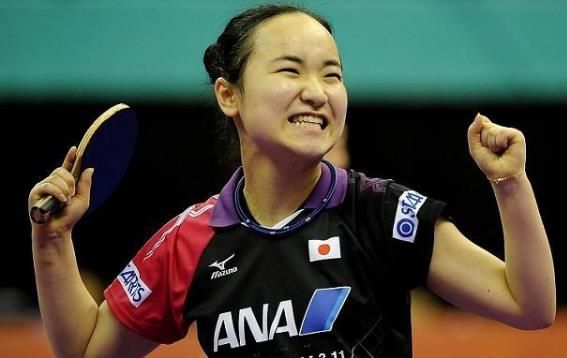 清晨的球场 清晨的球场