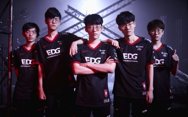 萨重振雄风 萨重振雄风