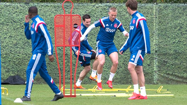 起媒体和球 起媒体和球