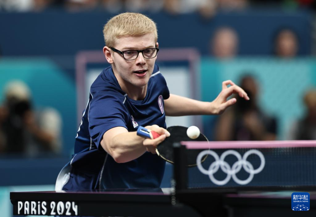 用一记犀利 用一记犀利