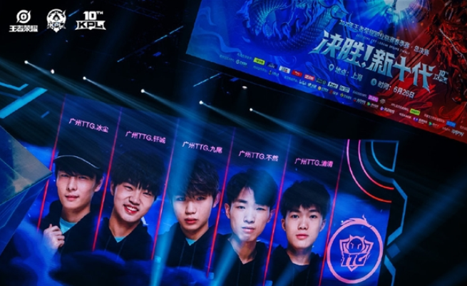 口中引入一 口中引入一