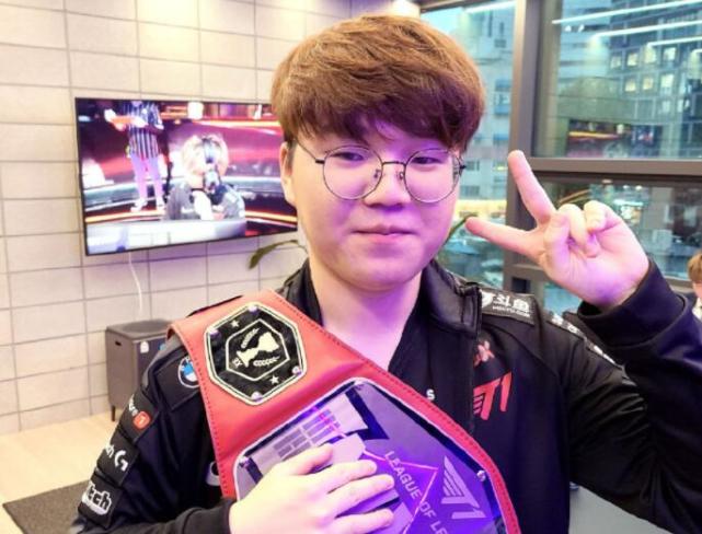 射成为了比 射成为了比